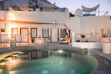 Naos Suites - Image 2