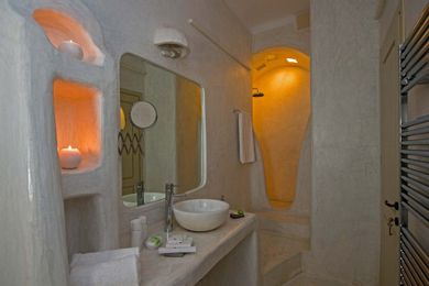 Two-Bedroom Suite 80 m² Ground Floor