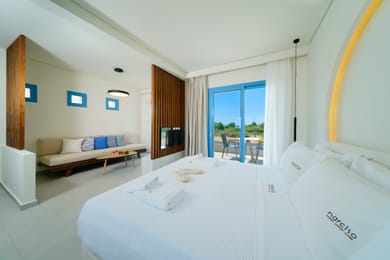 Posh Suite Outdoor Jacuzzi