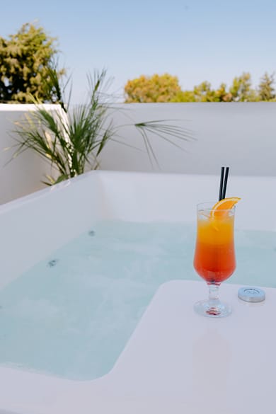 Bliss Jacuzzi