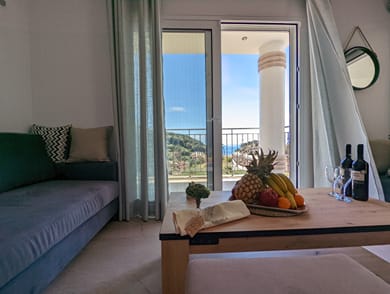 Natura Luxury Suites Parga - Image 4