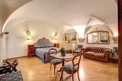 Navona Garden Suites - Image 2
