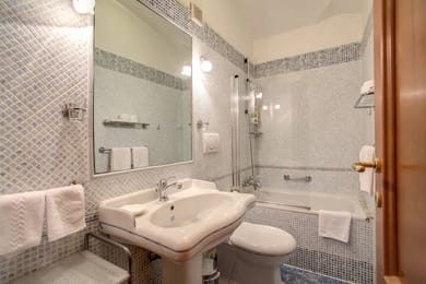 Navona Garden Suites - Image 3