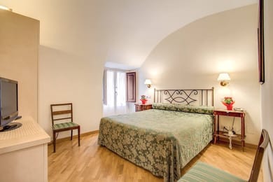 Navona Garden Suites - Image 5