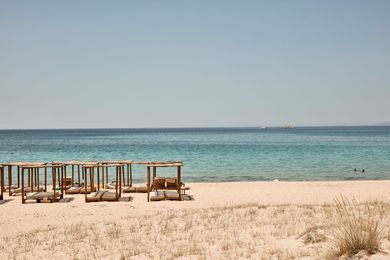 Naxian On The Beach Luxury Boutique Suites - Image 4