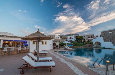 Naxos Palace Hotel - Image 7