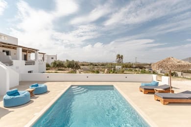 White Cocoon IV 3 Bedroom Villa with private pool and sea view