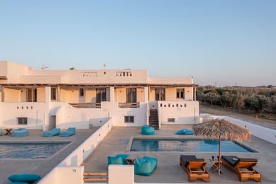 White Cocoon IV 3 Bedroom Villa with private pool and sea view