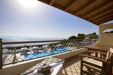 Junior Suite with Fire Place and Sea View 37sqm