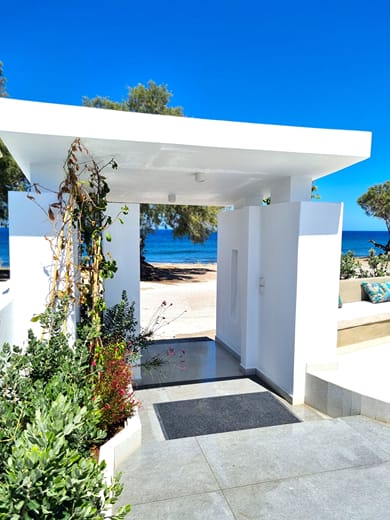 Nerea Seaside Villa - Image 3