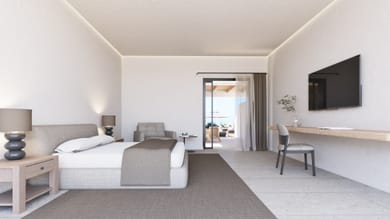 Sunrise Pool-Front Suite