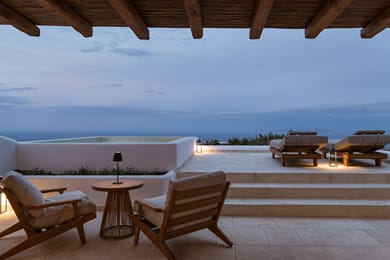 Under the Stars Suite with Sea View and Heated Plunge Pool