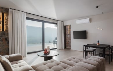Neromai Cave Luxury Villa Three
