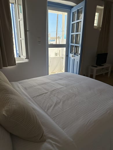 Nesa Paros - Image 5