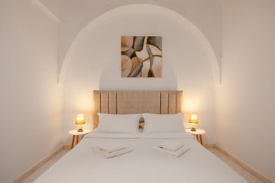 Junior Suite with Caldera View