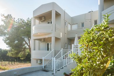 Nikis Dream Crete - Image 2