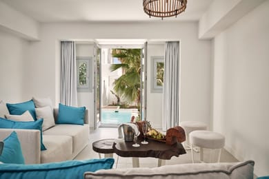 Signature suite with private pool