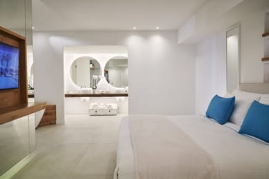Signature suite with private pool