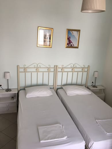 Nikoleta Studios & Rooms - Image 3