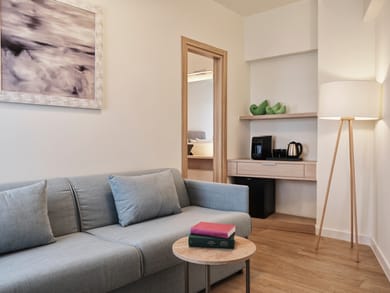 Family Two-Bedroom Suite Side Sea View