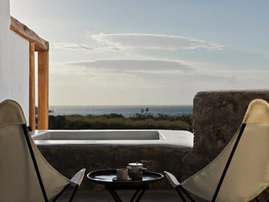 Honeymoon Suite Sea View with Outdoor Hot Tub