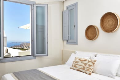 Suite with Outdoor Hot Tub
