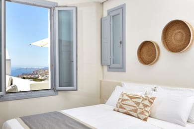 Suite with Outdoor Hot Tub