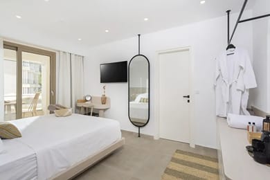 Nusa Suites & Villas - Image 7