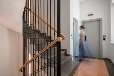 New York Luxury Suites - Image 4