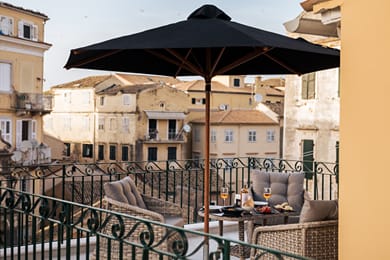 New York Luxury Suites - Image 7