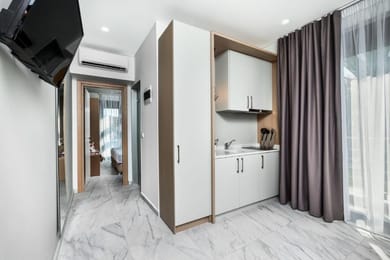 Nymphes Deluxe Accommodation - Image 5