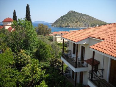 Oasis Apartments Tolo - Image 7