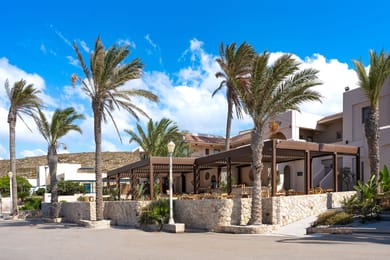 Oasis Hotel Prasonisi - Image 2