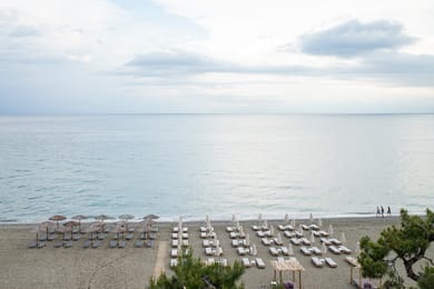 OCEANA Beach Hotel - Image 2