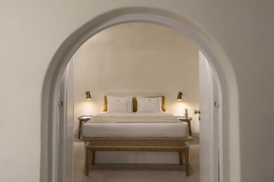 Olympic Pool Villa with Outdoor Cave Plunge Pool| Sea-Caldera-Bay & Direct Sunset Views