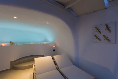 Honeymoon Cave Suite with Outdoor Hot Tub Caldera & Sea View