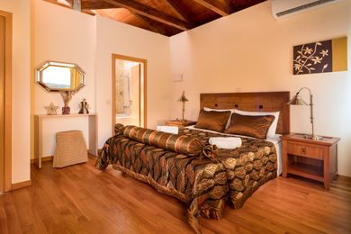 Olga's Filoxenia - Image 2