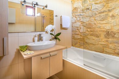 Olga's Filoxenia - Image 4