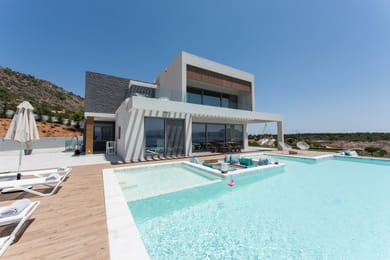4 bedroom | Villa Salty | Chania