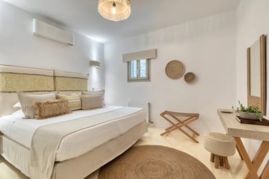 4 Bedroom | Villa Clarisse | Ampelas