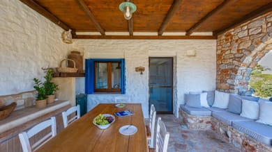 8 bedroom |Villa Verdi Estate | Martselo