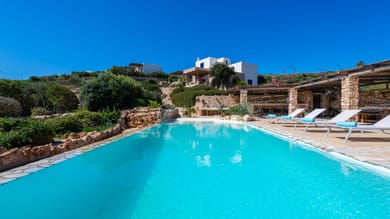 8 bedroom |Villa Verdi Estate | Martselo