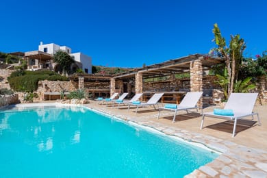 8 bedroom |Villa Verdi Estate | Martselo