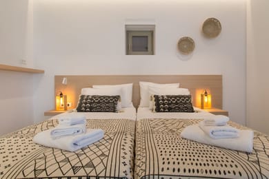 5 bedroom| Villa Olivia | Naoussa