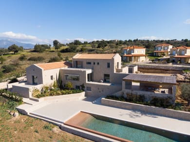 8 bedroom |Villa Estee| Kranidi