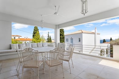 5 bedroom |Villa Rachel|Kaiki beach