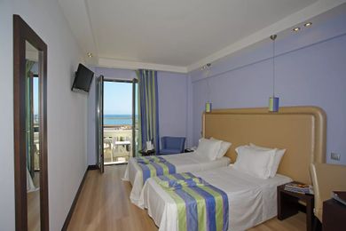 Standard Twin or Double Side Sea View Room
