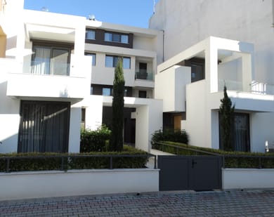 Maisonette on Ground Floor with Mountain View