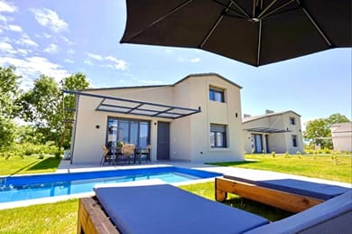 Olympus Seaside Luxury Pool Villas - Olimpiaki Akti - Image 6