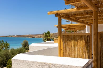 Omilos Beachfront House - Image 3